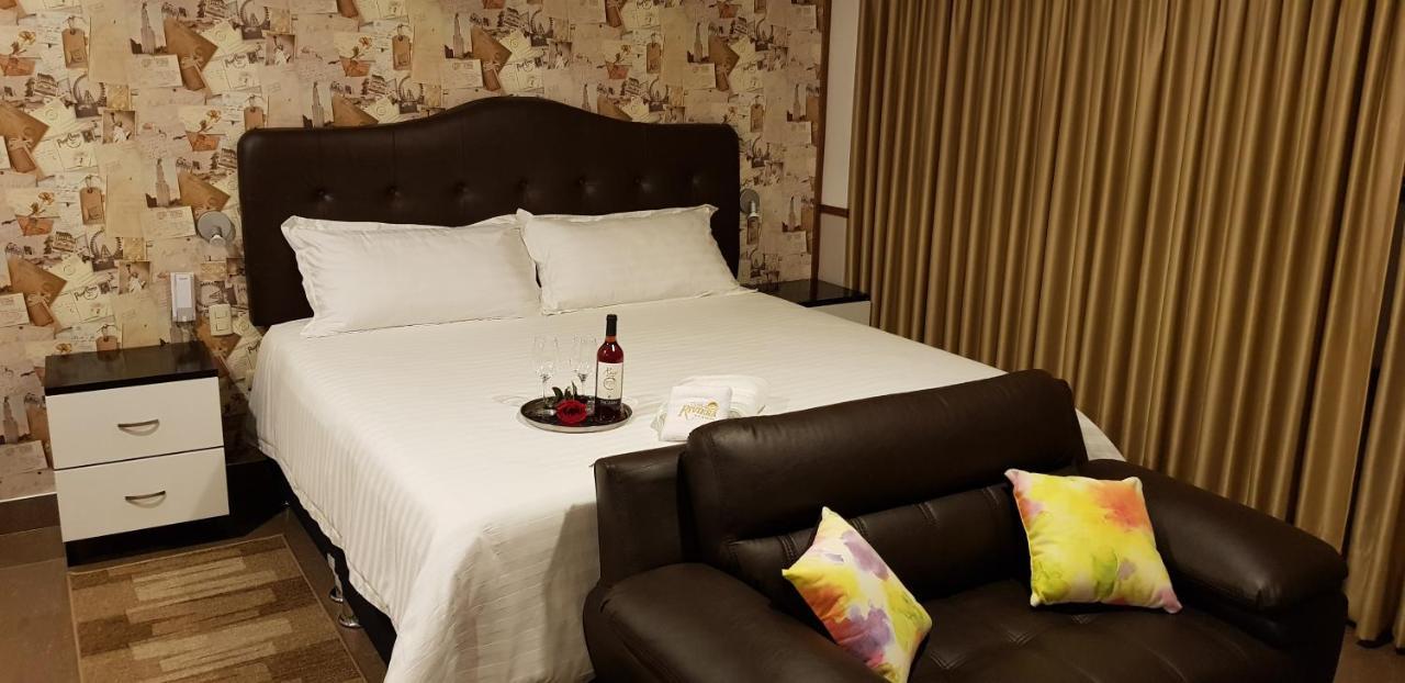 Hotel Costa Riviera Mala Екстериор снимка