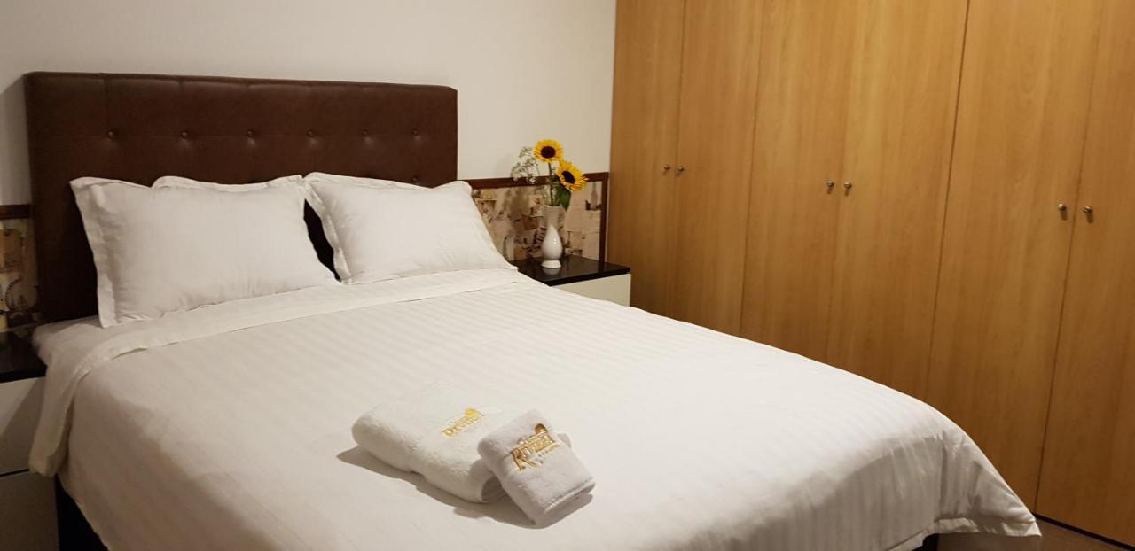 Hotel Costa Riviera Mala Екстериор снимка